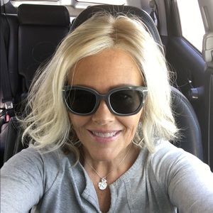 Meet your Posher, Suzanne